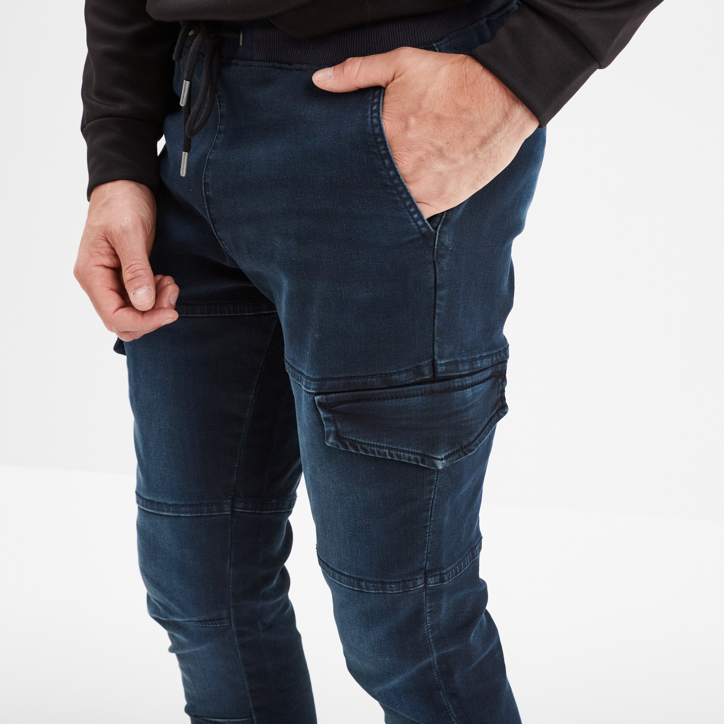 pantalon skinny stretch 2 poches cotes denim blue black homme Pantalon skinny stretch 2 poches côtés denim blue black homme