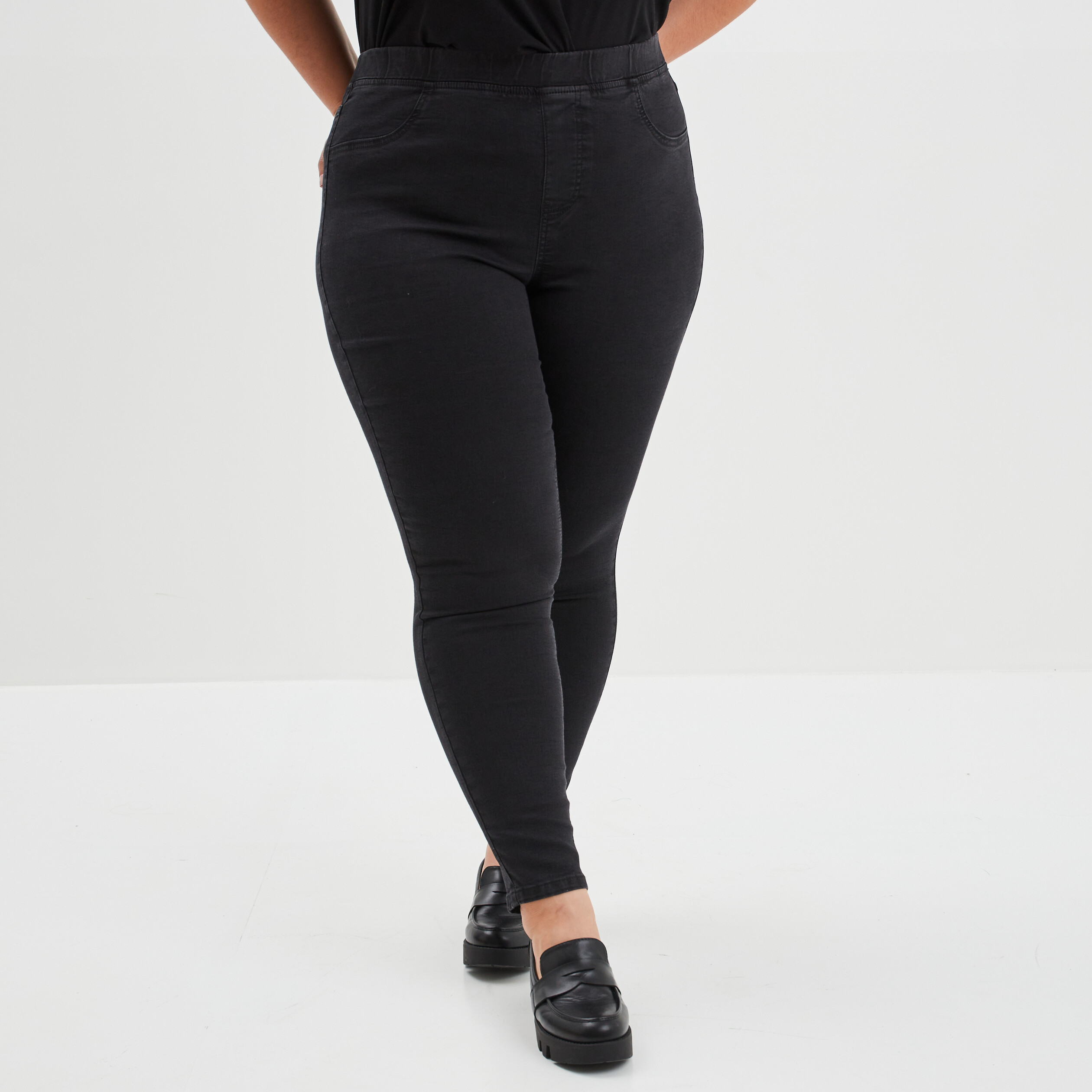 jegging taille haute matiere recyclee denim noir femmegt Jegging taille haute matière recyclée denim noir femme grande taille
