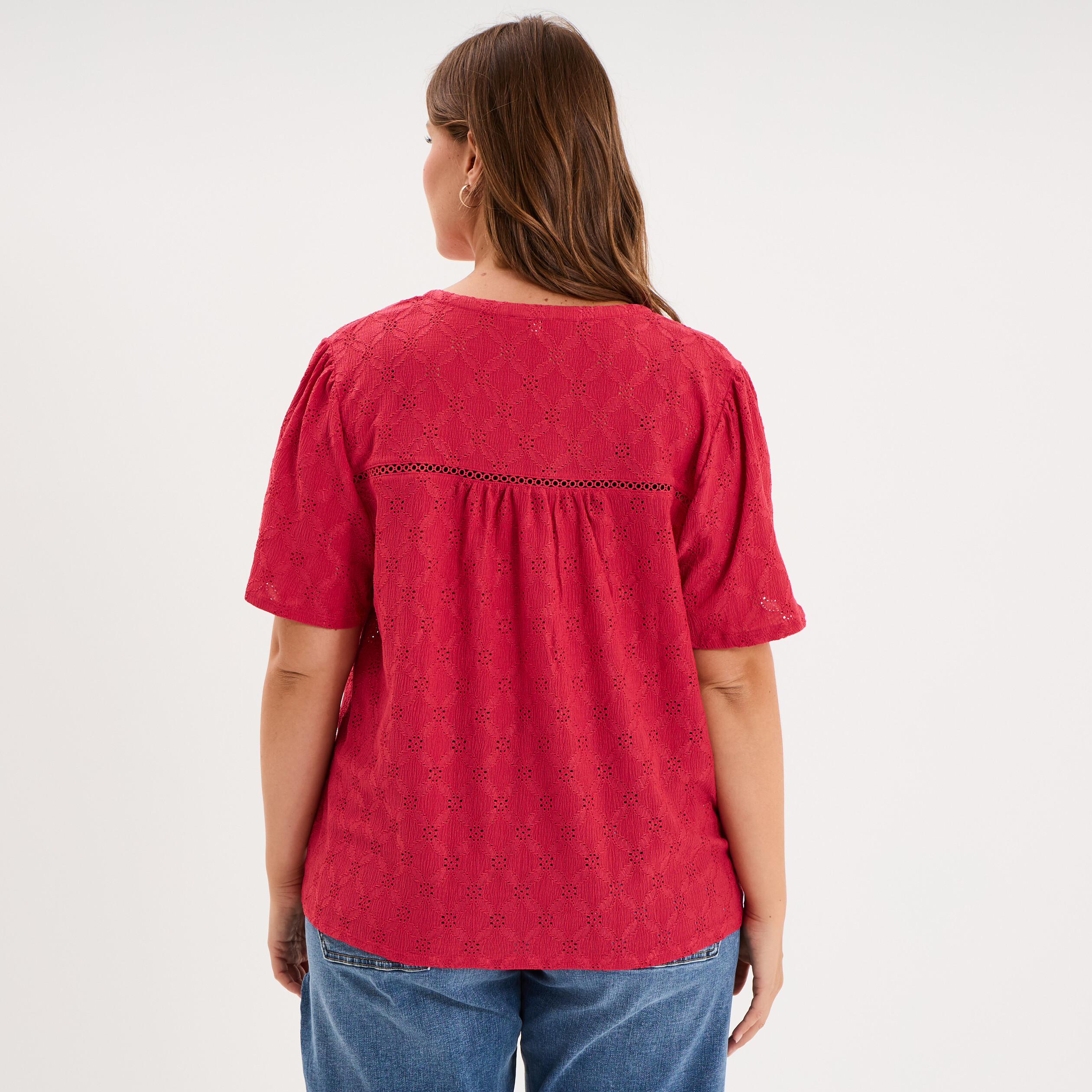 T-shirt broderie anglaise col tunisien rose cerise femme grande taille
