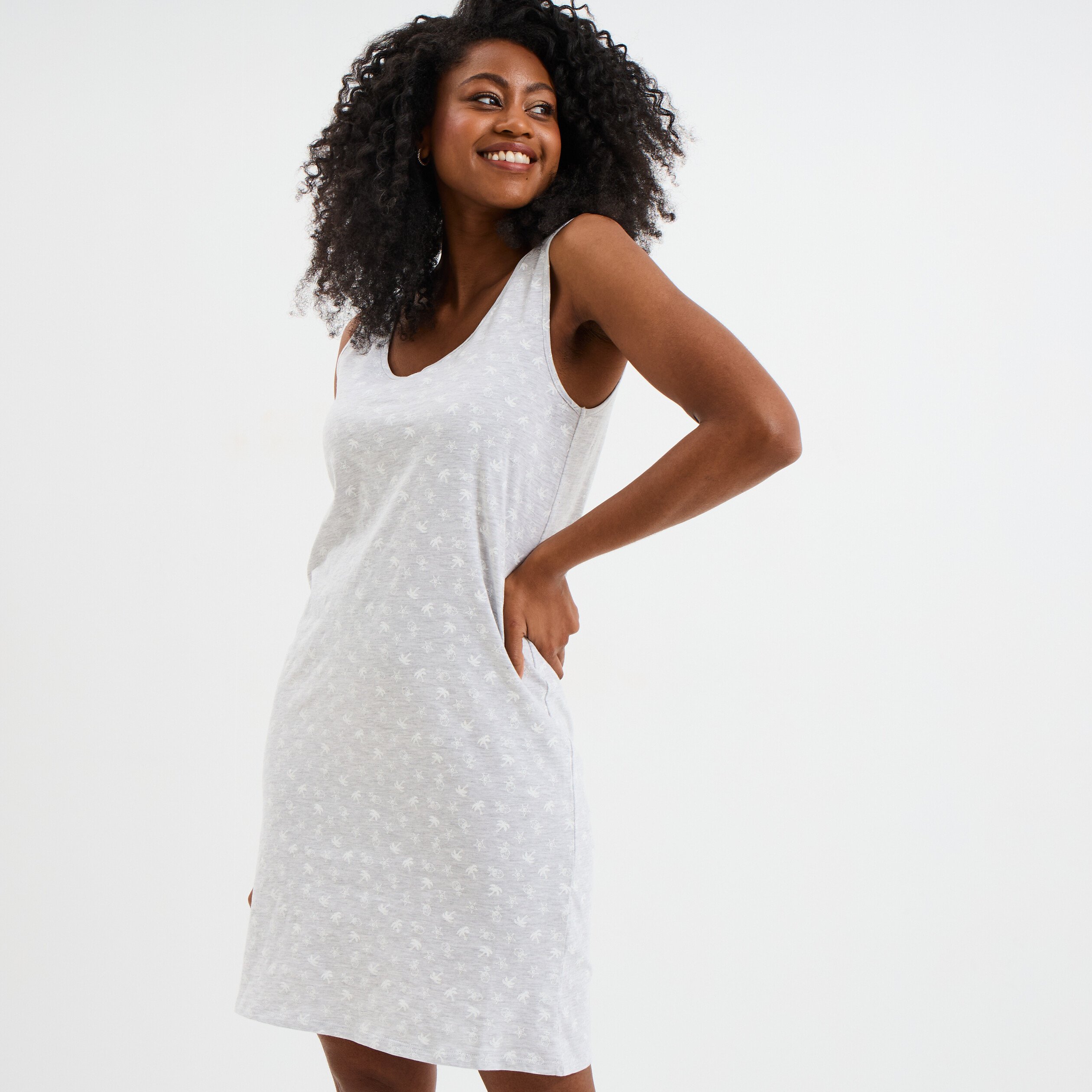 chemise de nuit sans manches gris clair femme Chemise de nuit sans manches gris clair femme