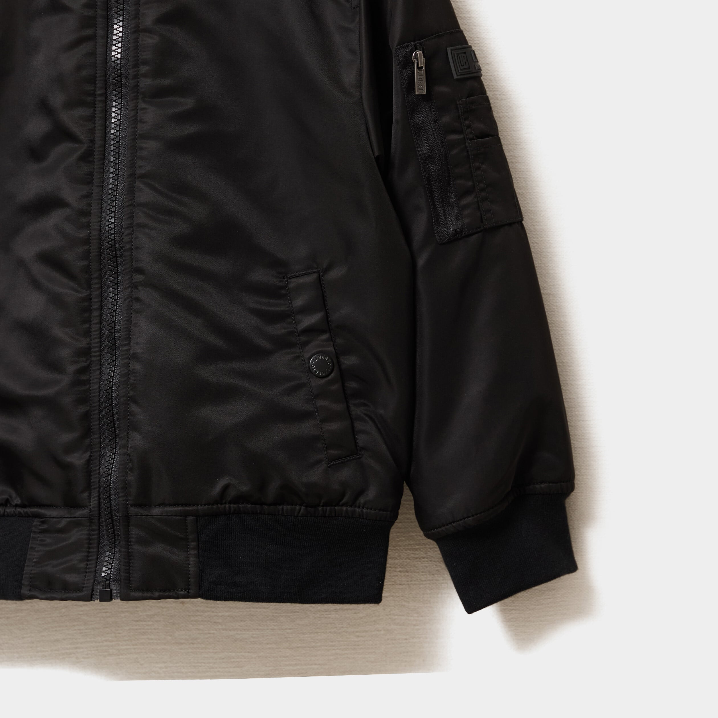 Blouson bomber &agrave; capuche noir gar&ccedil;on