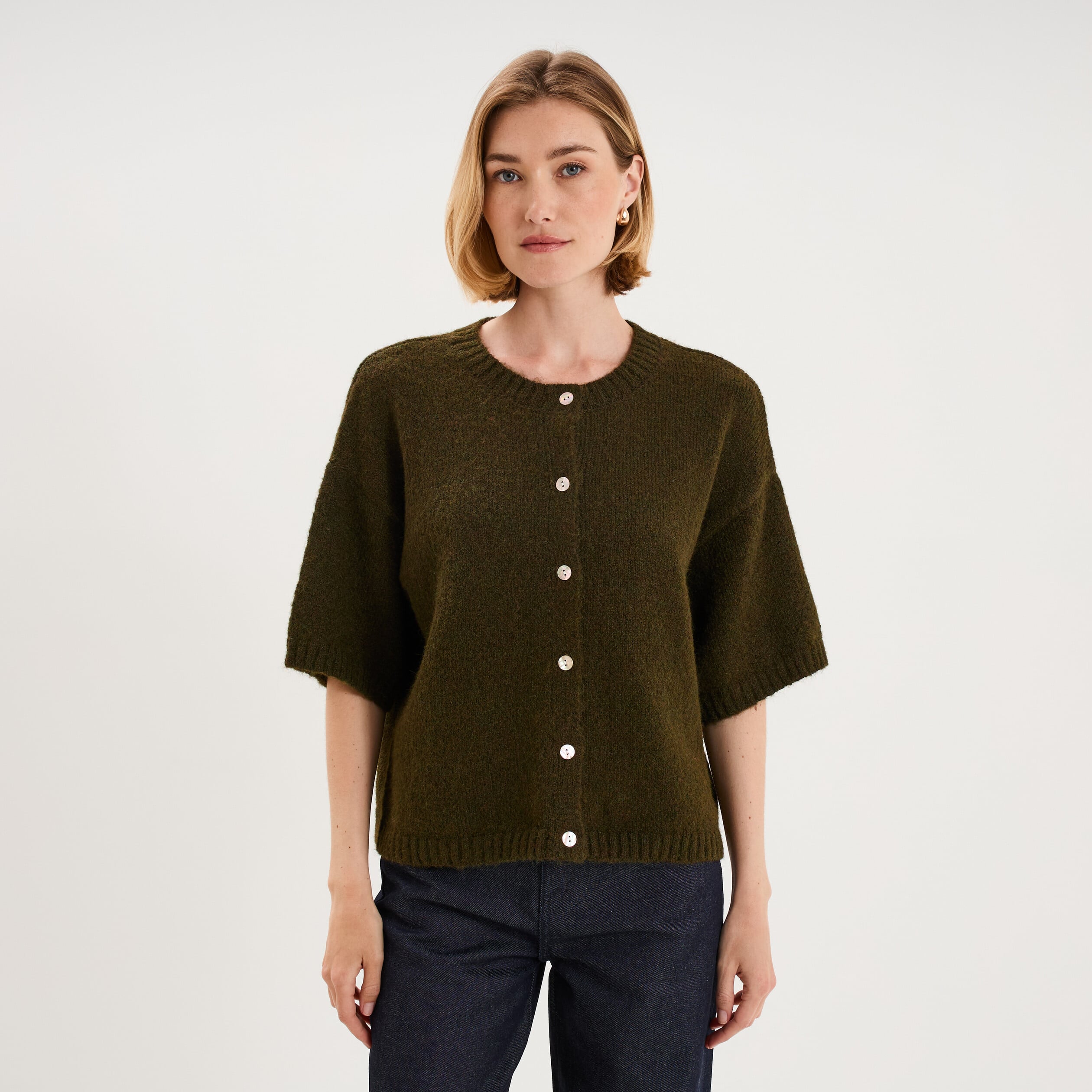 Gilet boutonn&eacute; manches courtes col rond vert kaki femme