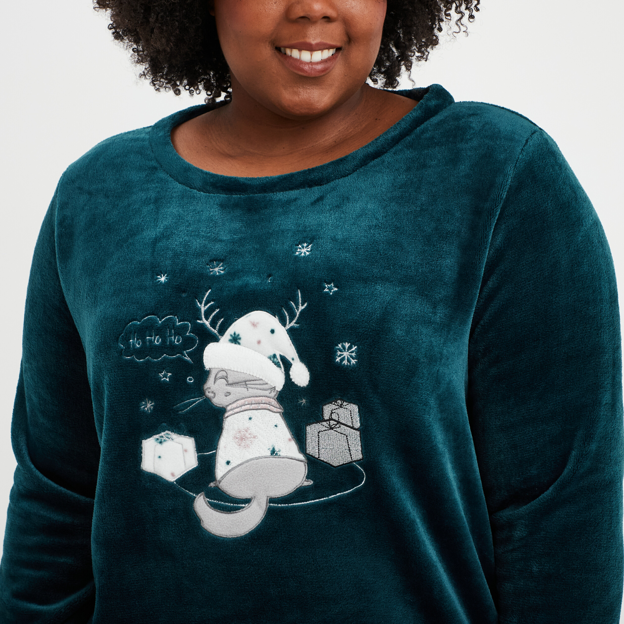 ensemble pyjama effet velours 2 pieces bleu canard femmegt Ensemble pyjama effet velours 2 pièces bleu canard femme grande taille