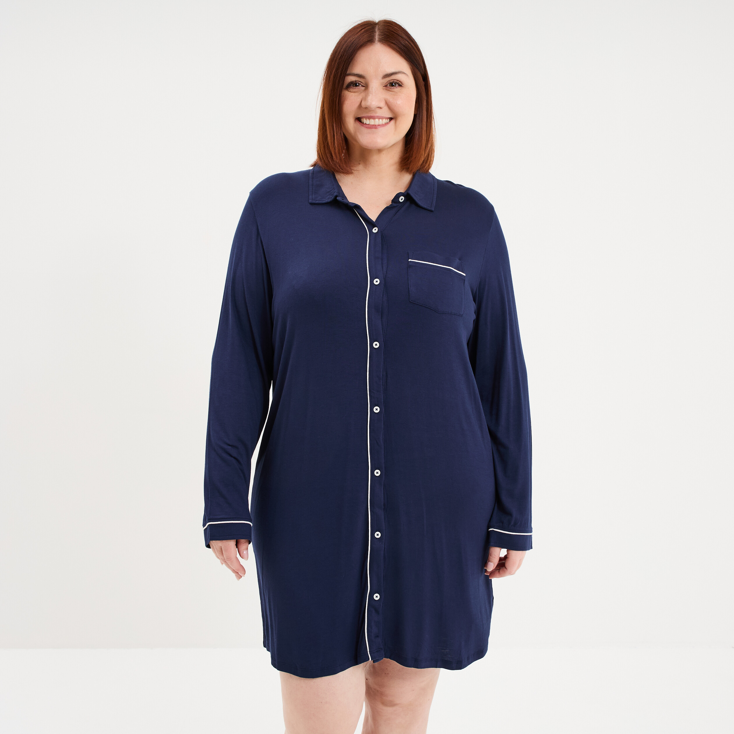 Chemise de nuit liquette boutonn&eacute;e bleu marine femme grande taille