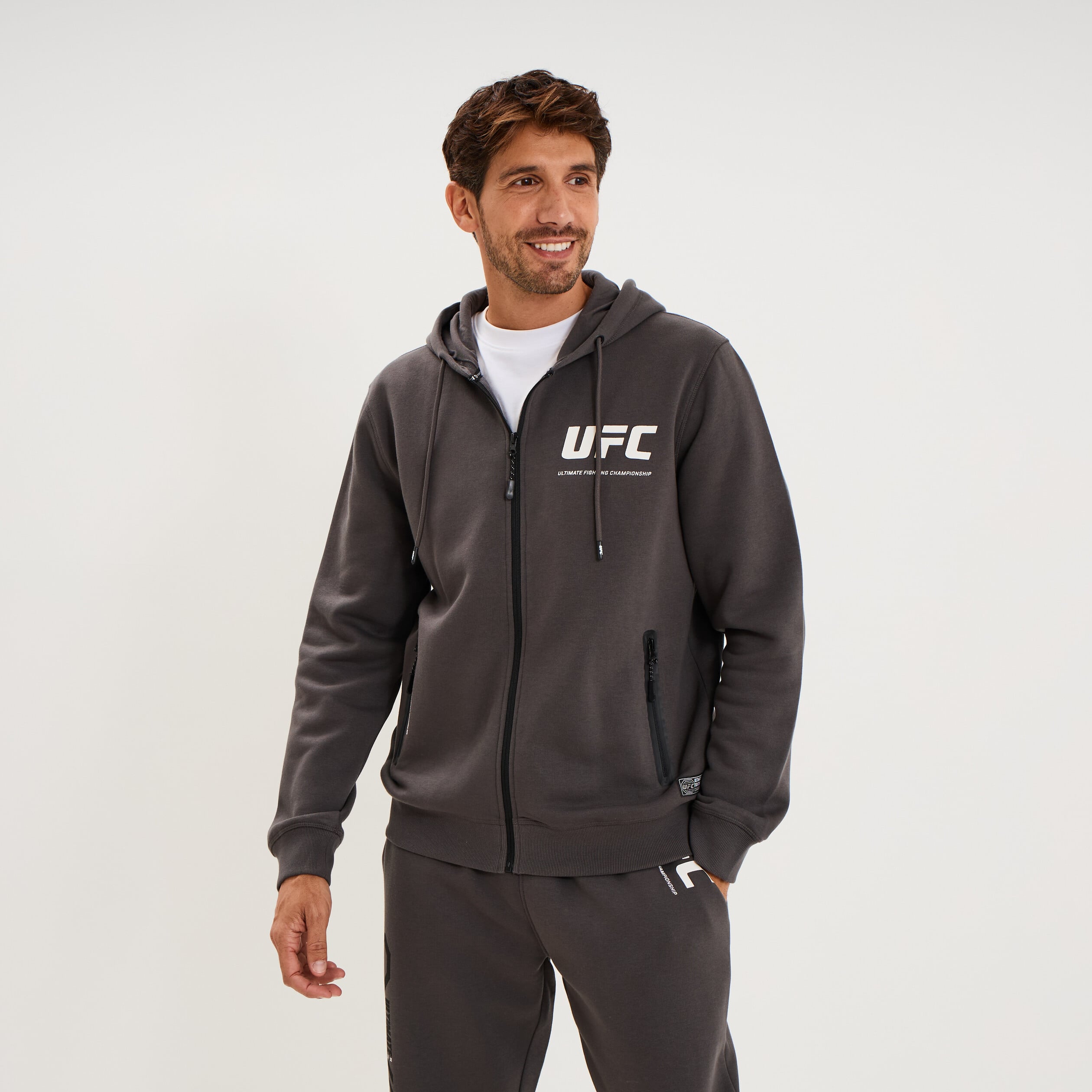 Sweat zipp&eacute; molletonn&eacute; &agrave; capuche UFC noir homme