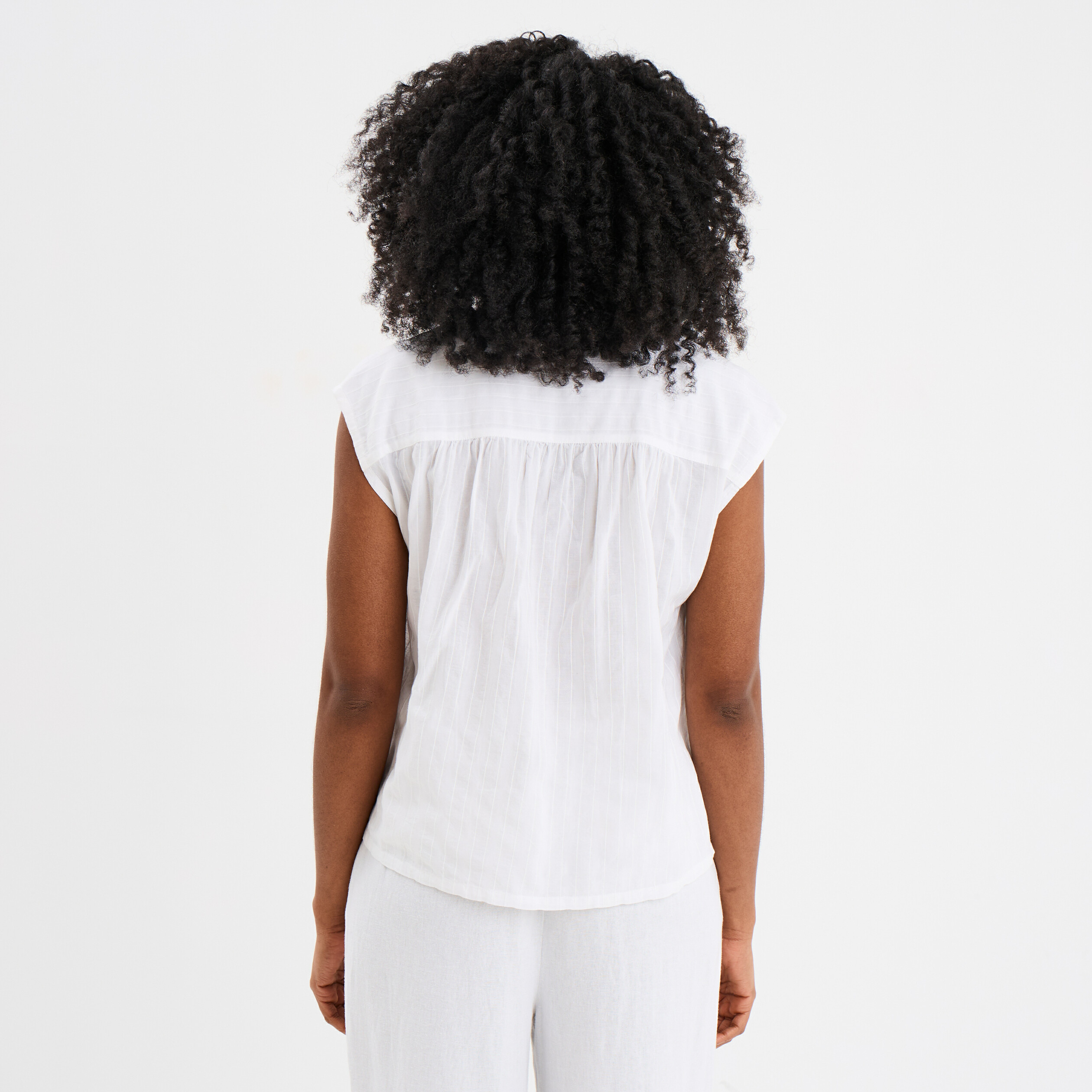 blouse sans manches col tunisien coton blanc femme Blouse sans manches col tunisien coton blanc femme