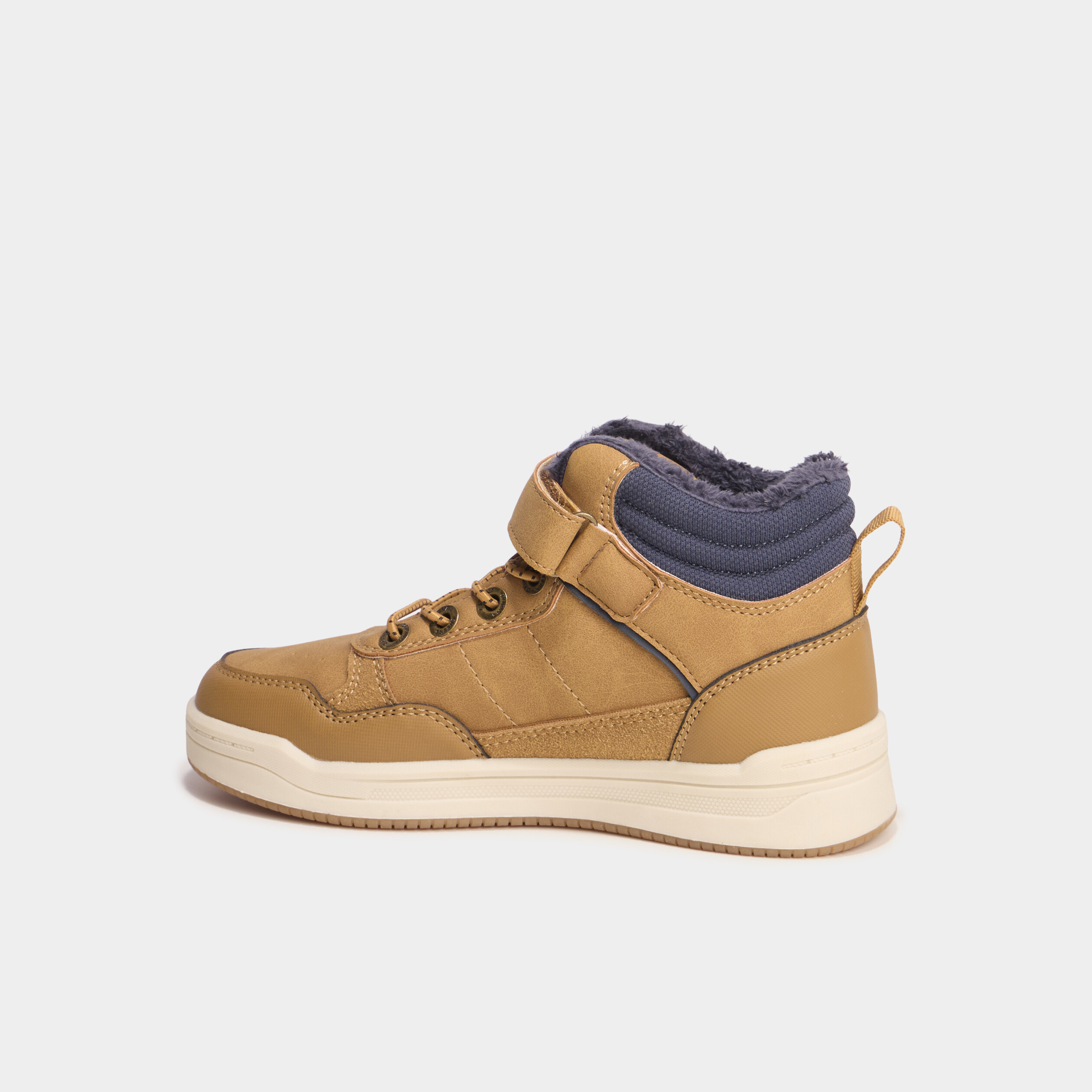 Baskets montantes avec scratchs camel gar&ccedil;on