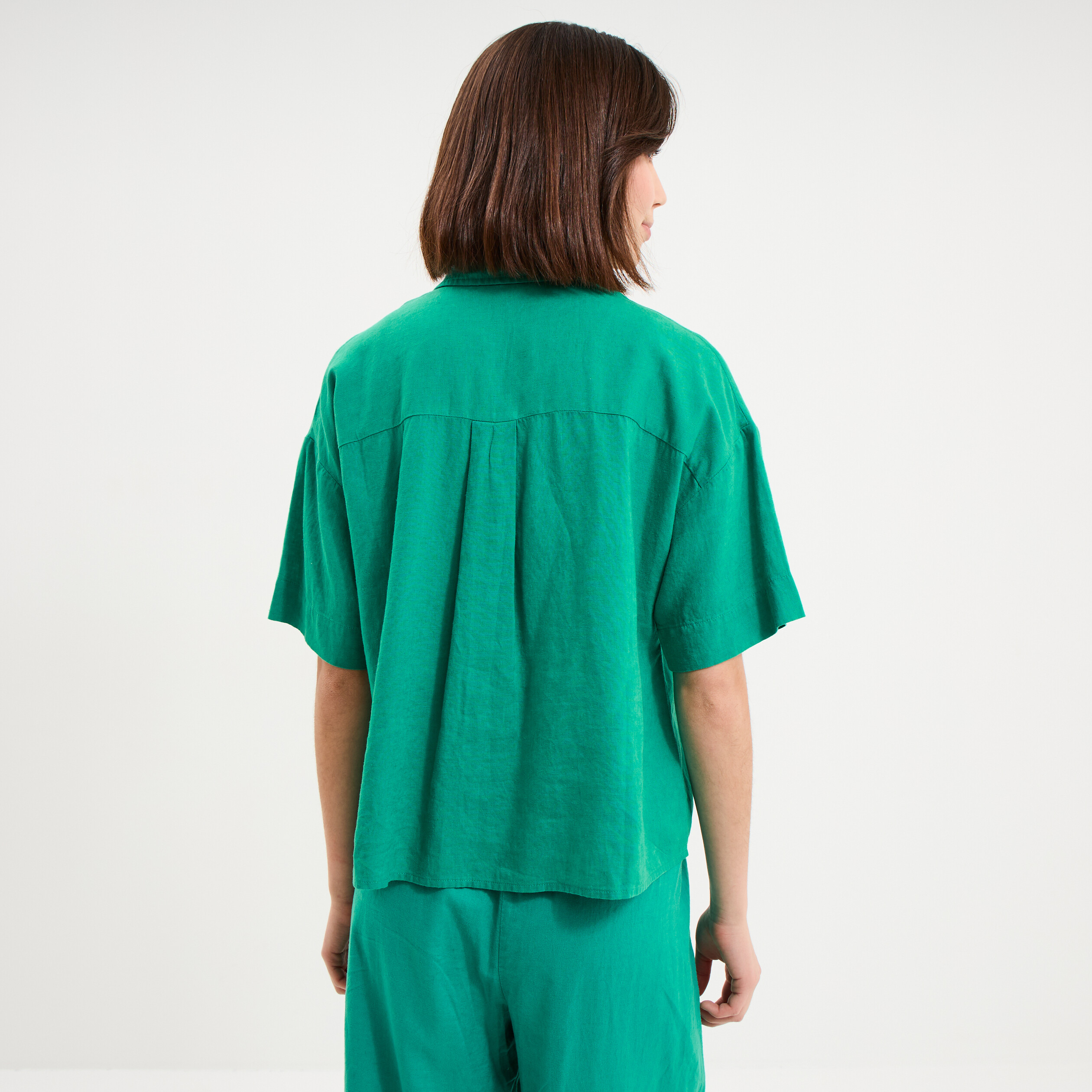 Chemise manches courtes lin m&eacute;lang&eacute; vert canard femme