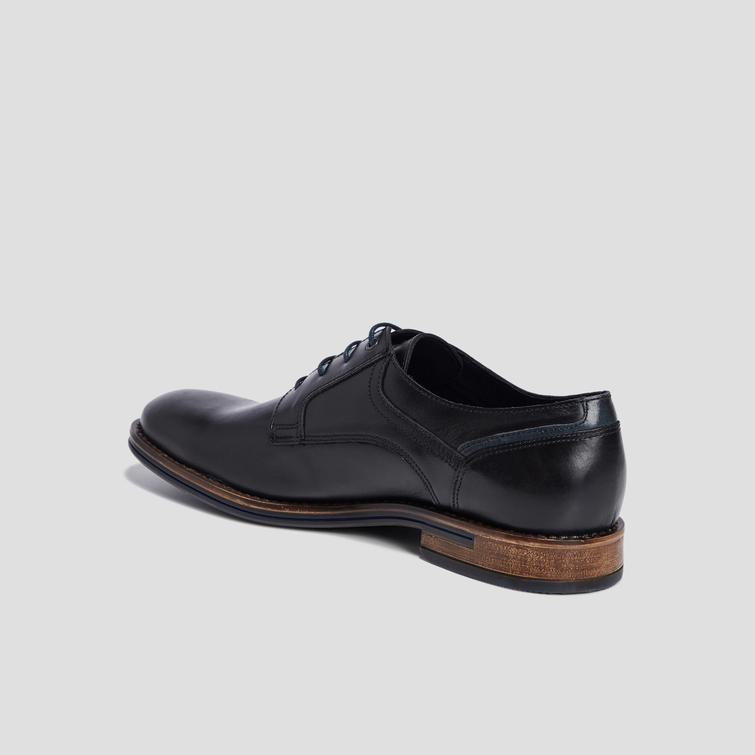 derbies a lacets en cuir noir homme Derbies à lacets en cuir noir homme