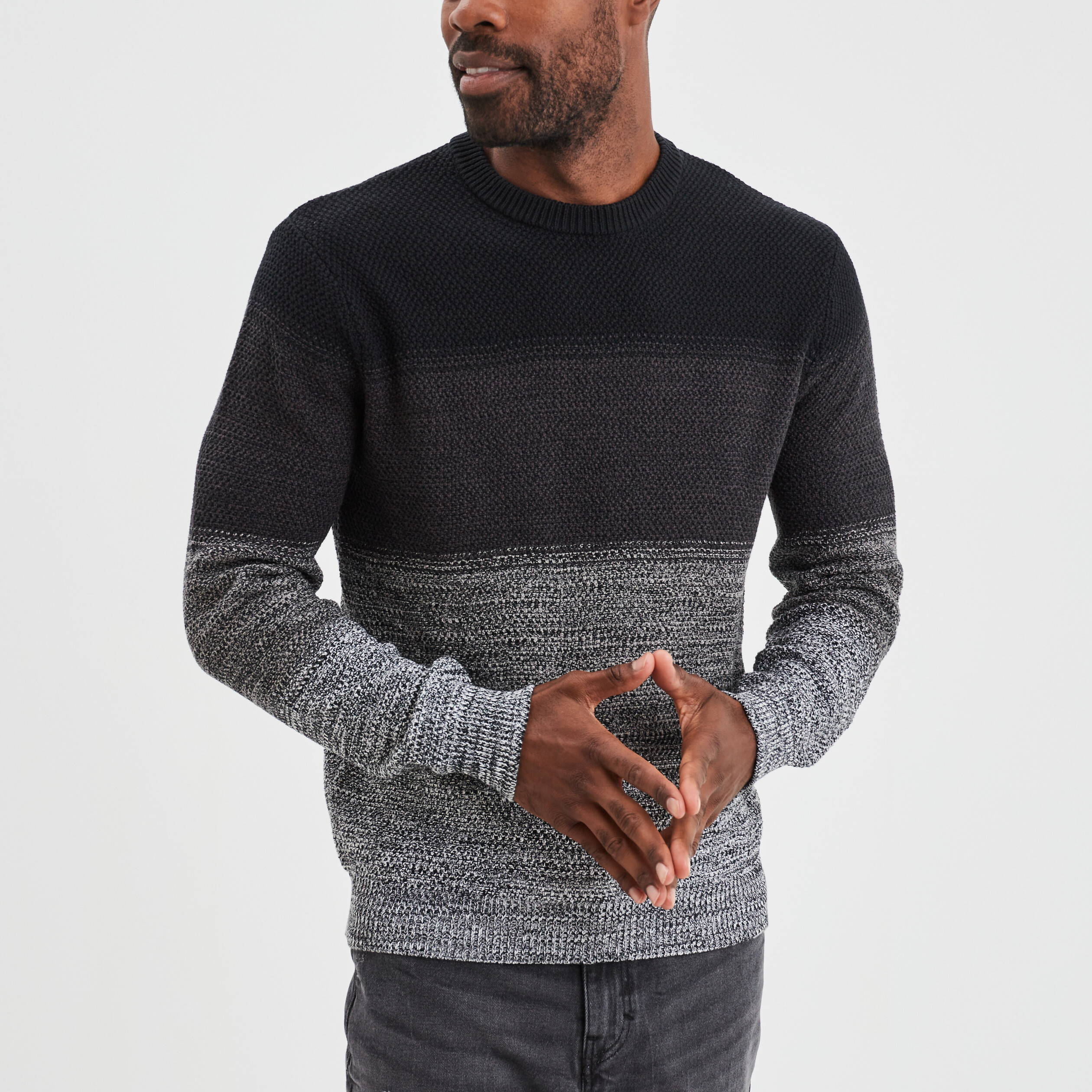 Pull col rond à manches longues noir homme