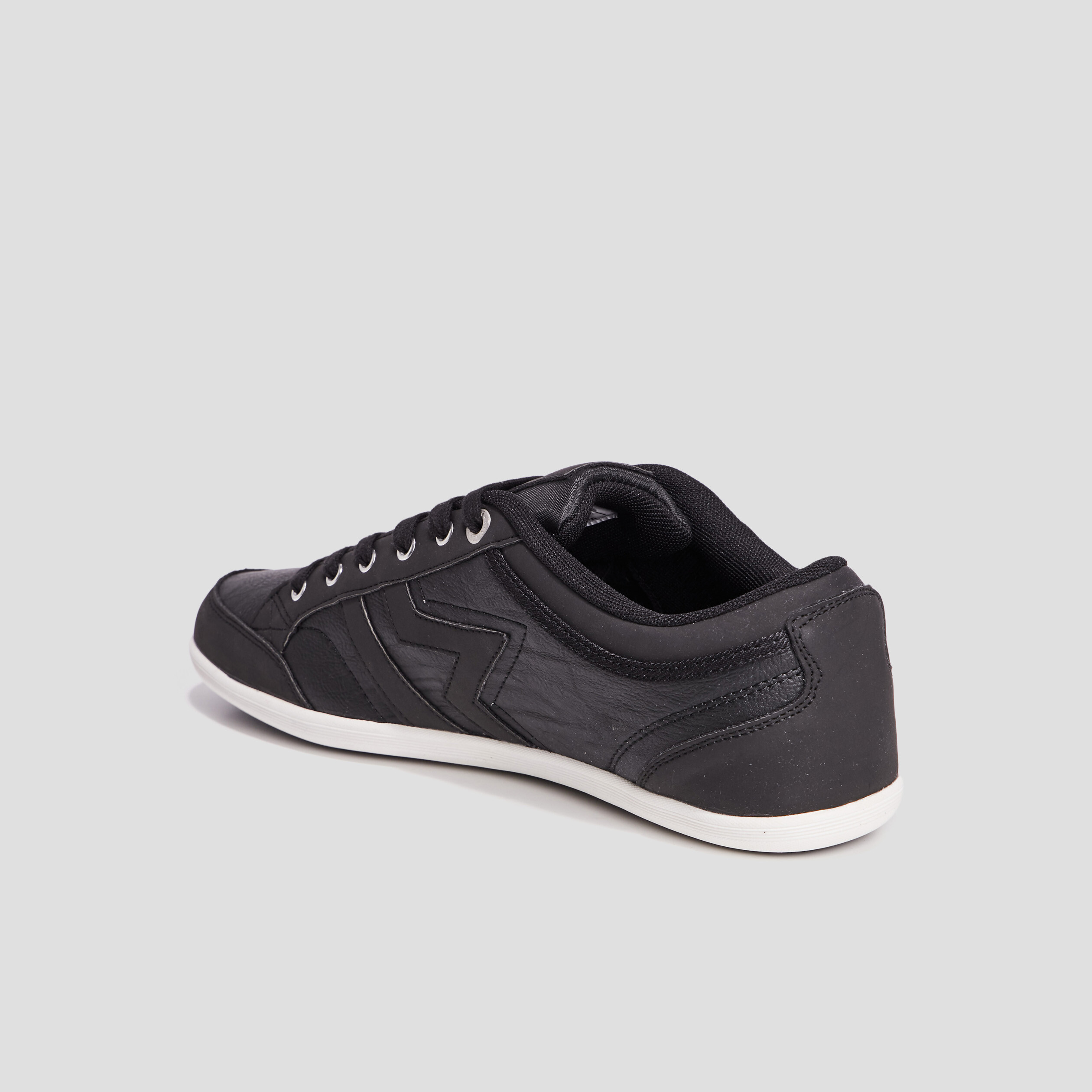 tennis basses a lacets noir homme Tennis basses à lacets noir homme