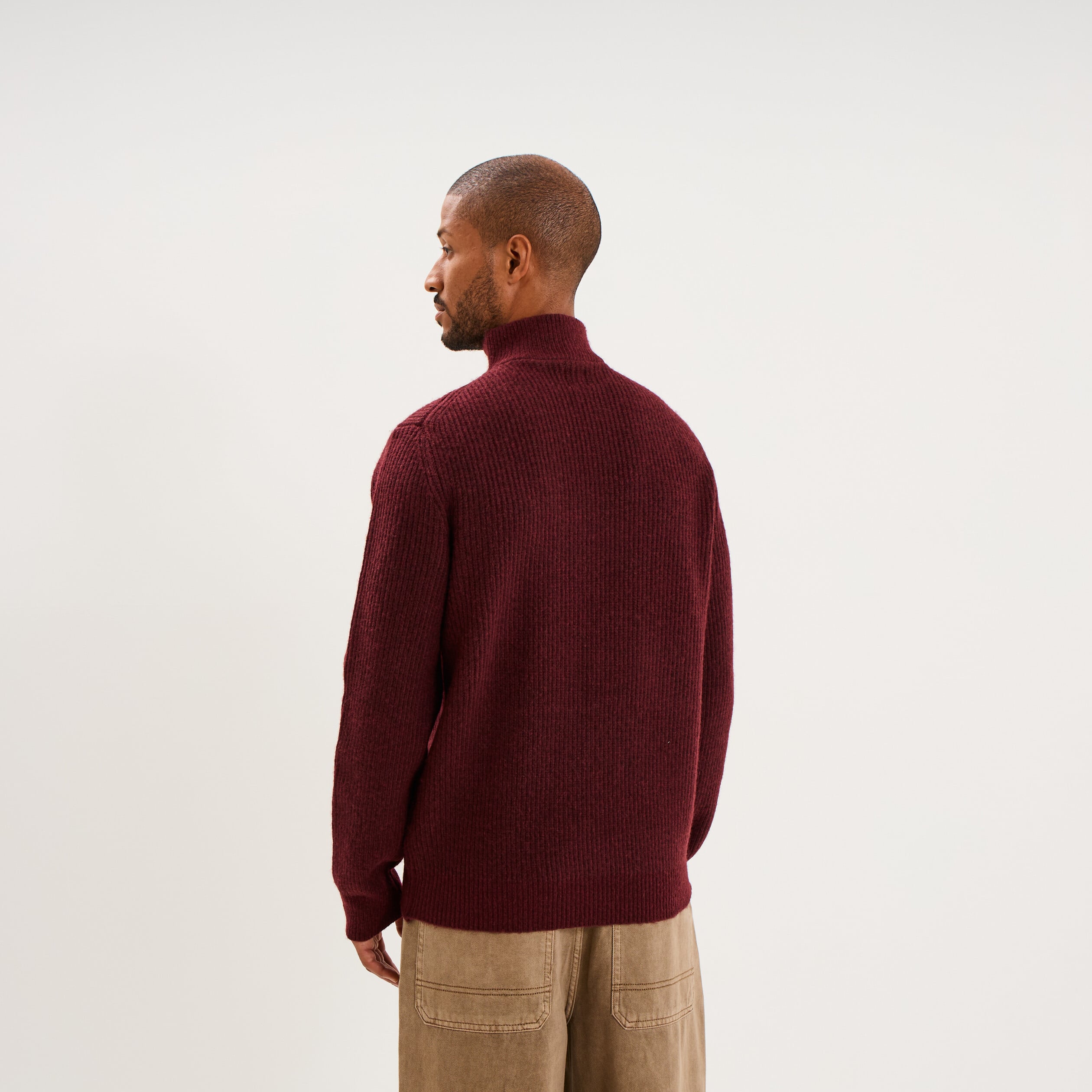 Pull avec col camionneur c&ocirc;tel&eacute; prune homme