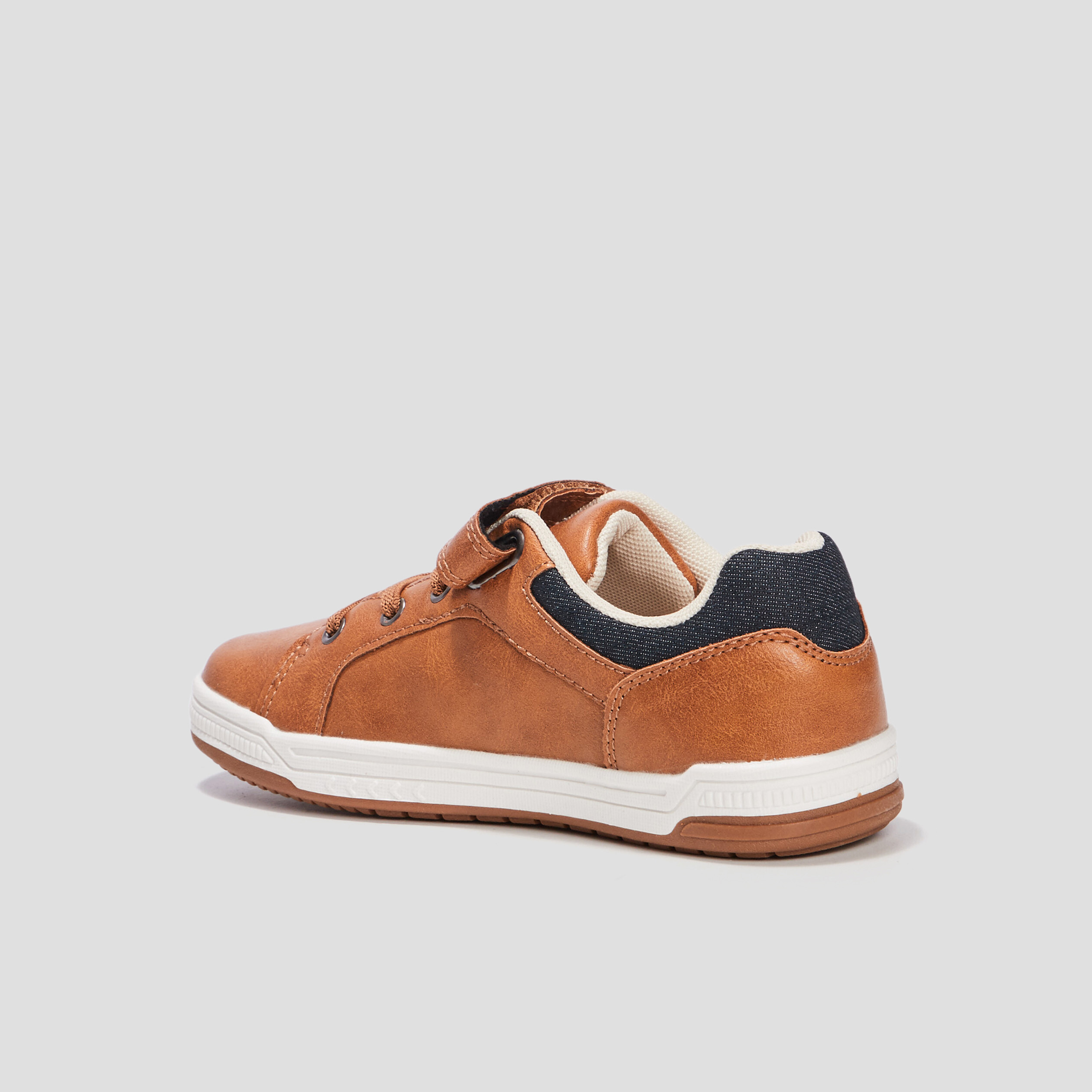 tennis creeks marron garcon Tennis Creeks marron garçon