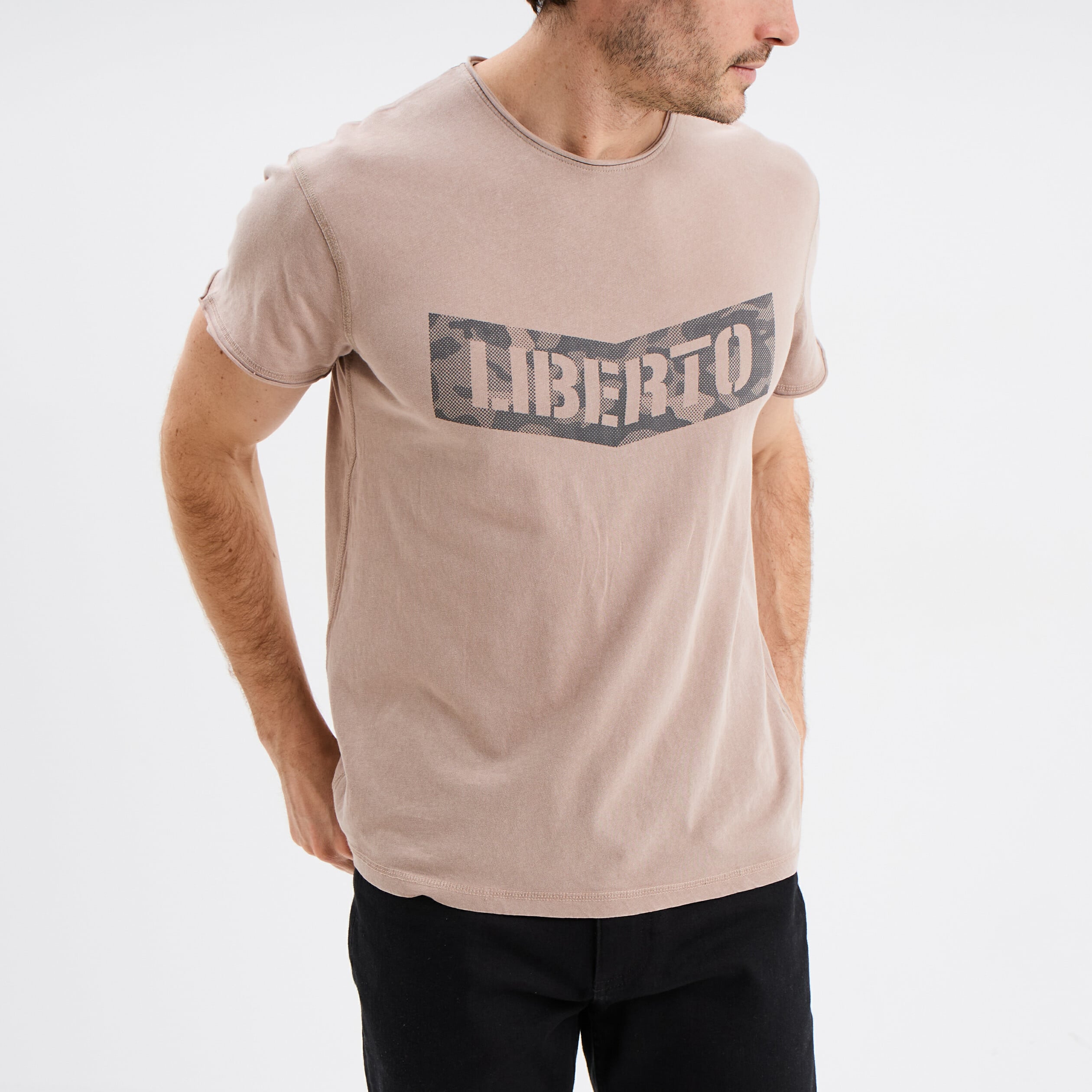 T-shirt manches courtes coton d&eacute;lav&eacute; marron homme