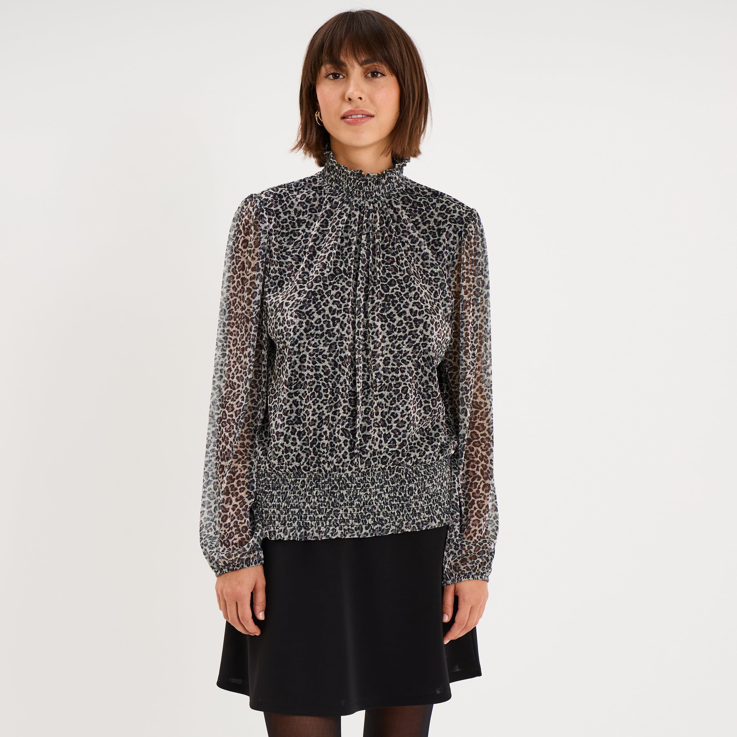 Blouse smock&eacute;e col montant gris argent femme
