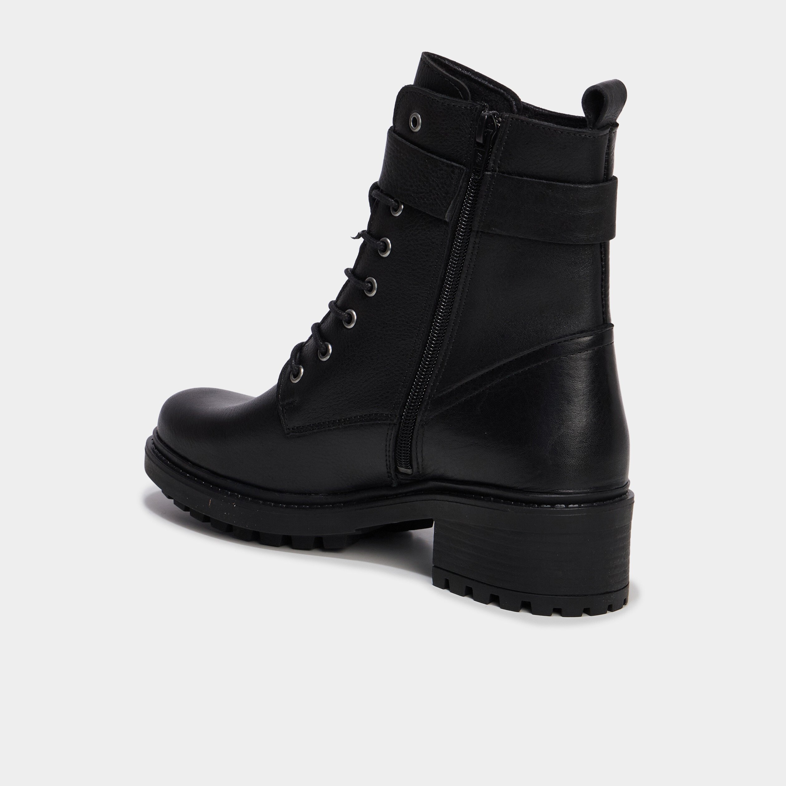 boots crantees a lacets en cuir noir femme Boots crantées à lacets en cuir noir femme