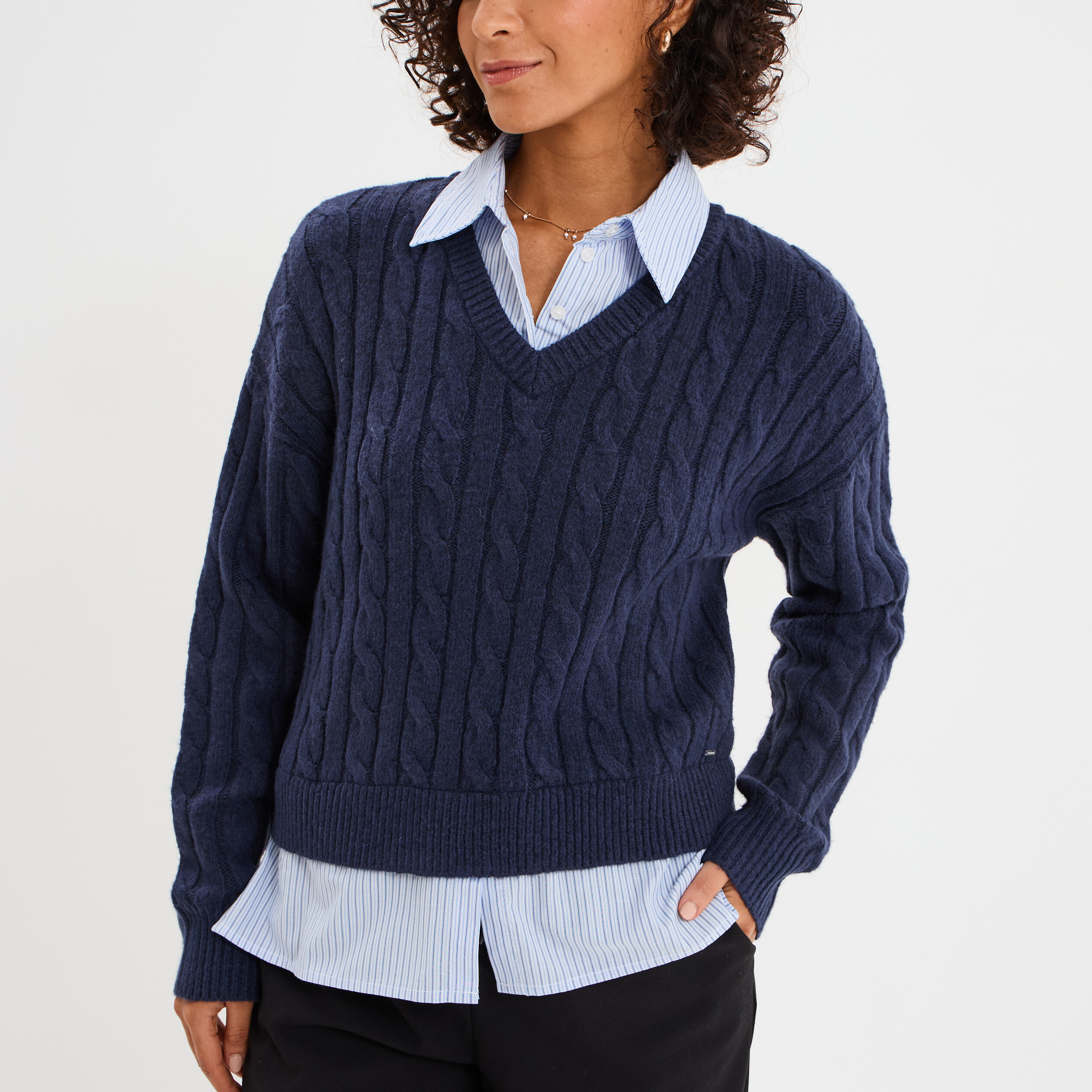 Pull torsades effet 2-en-1 chemise bleu marine femme