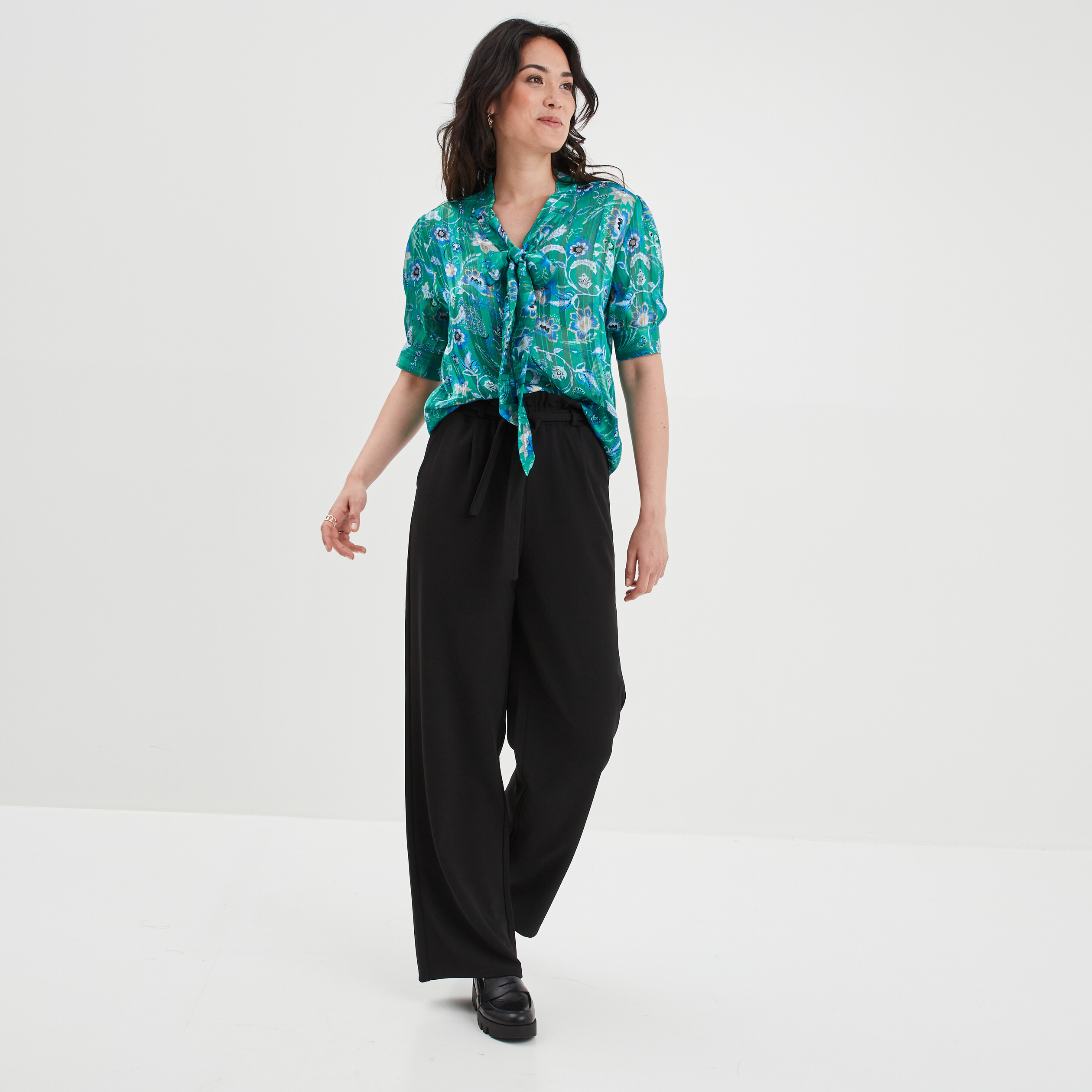 Blouse col lavalière manches courtes vert femme