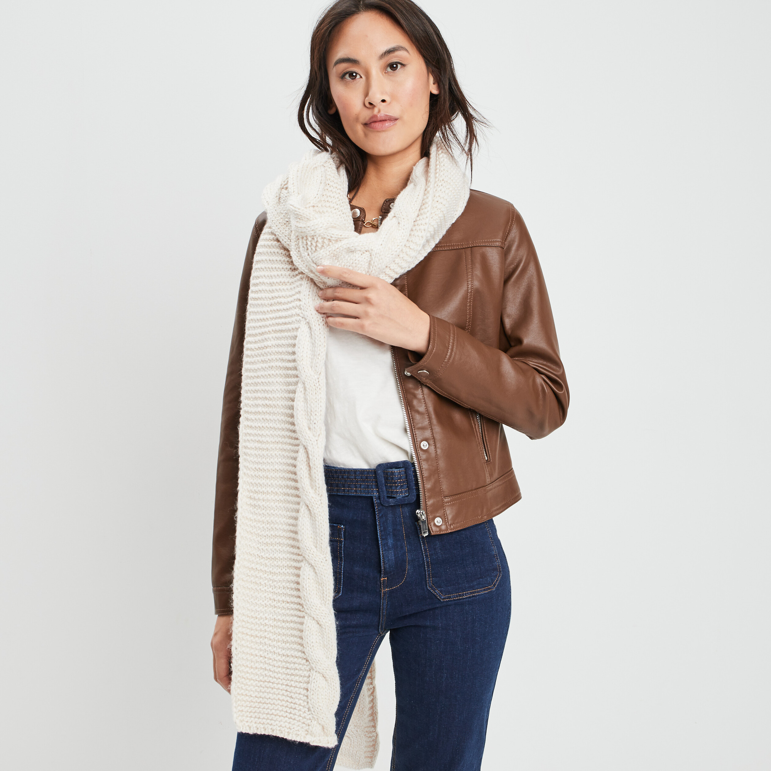 Écharpe avec torsades sable femme