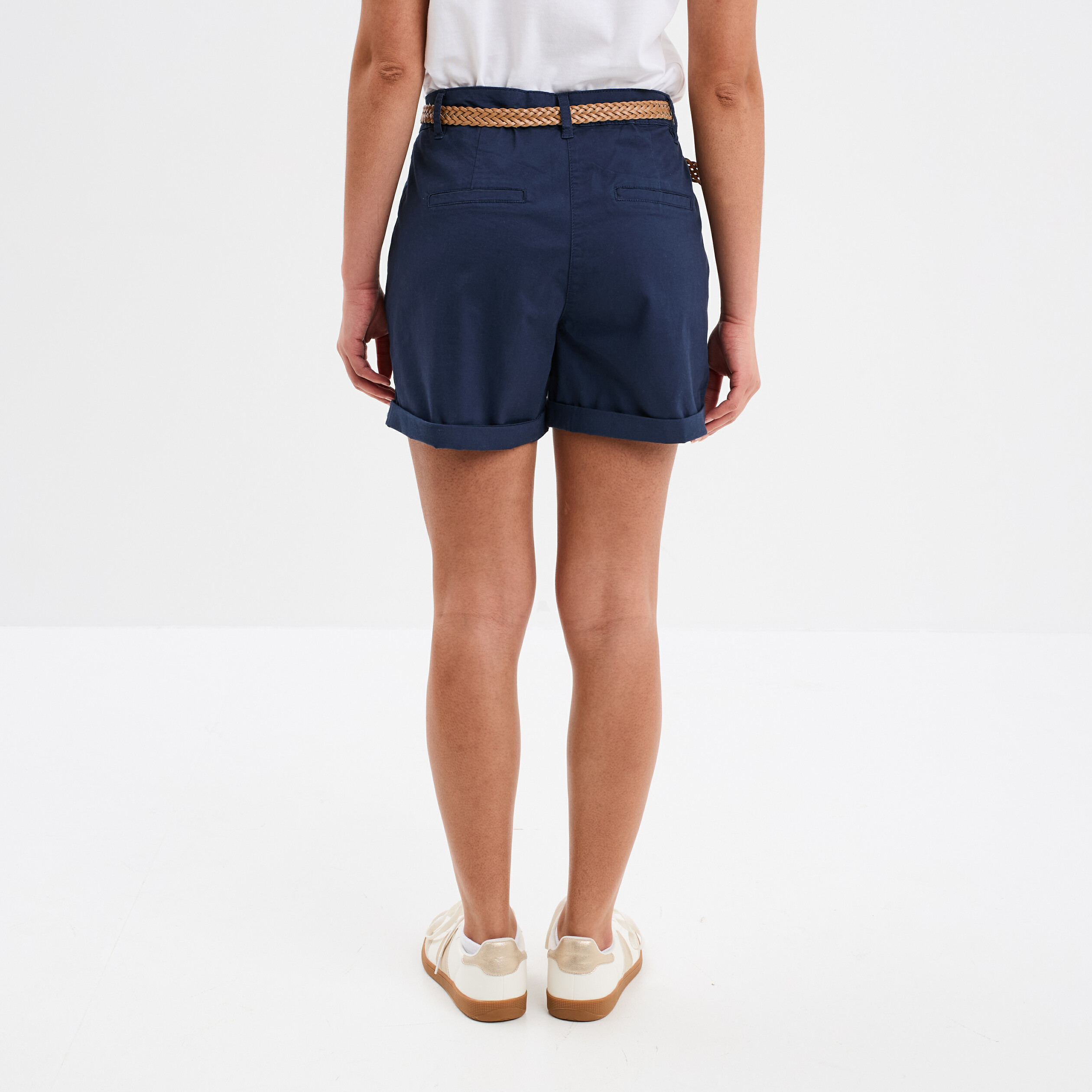 Short chino ceinture tress&eacute;e bleu marine femme