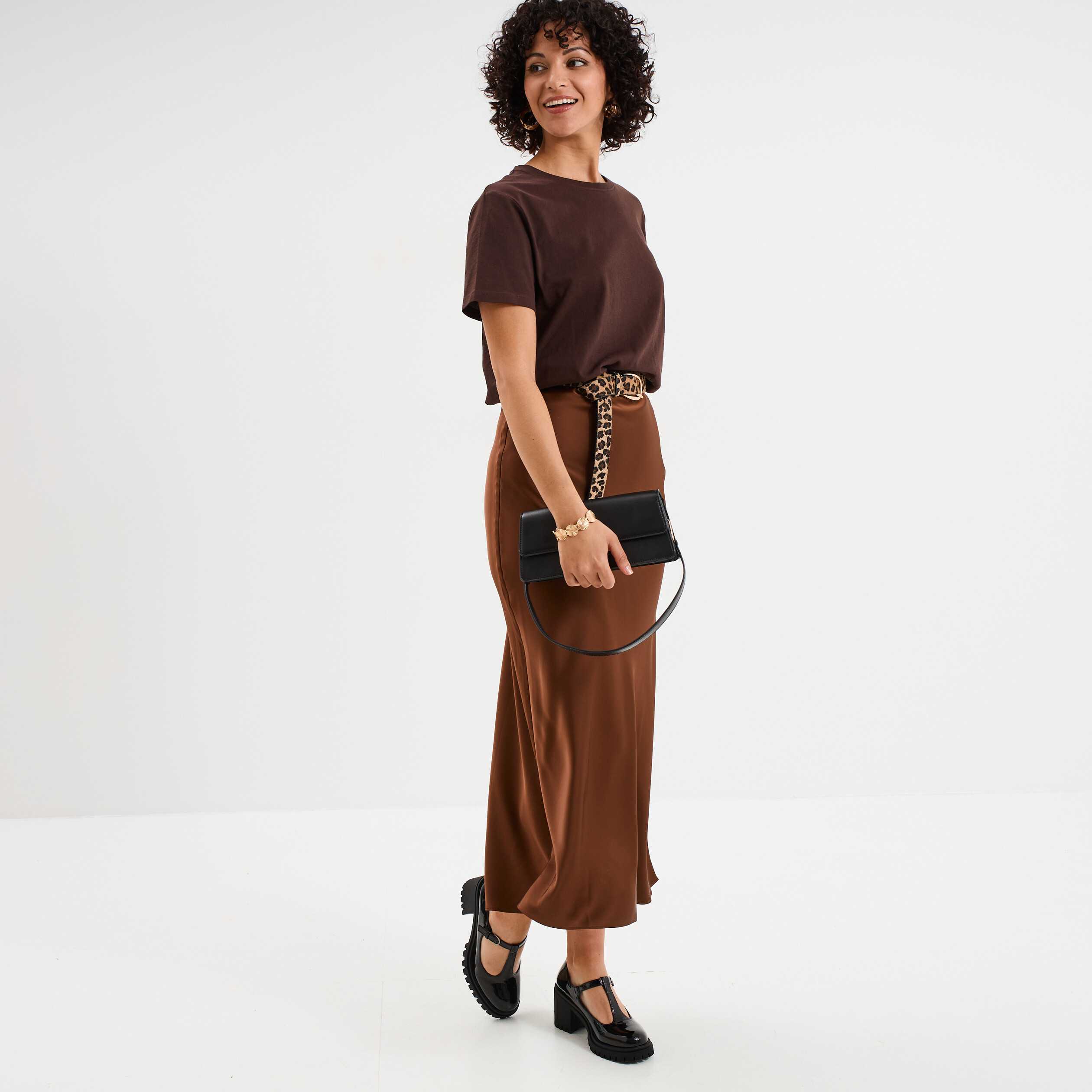Jupe effet satin longue &eacute;vas&eacute;e beige femme