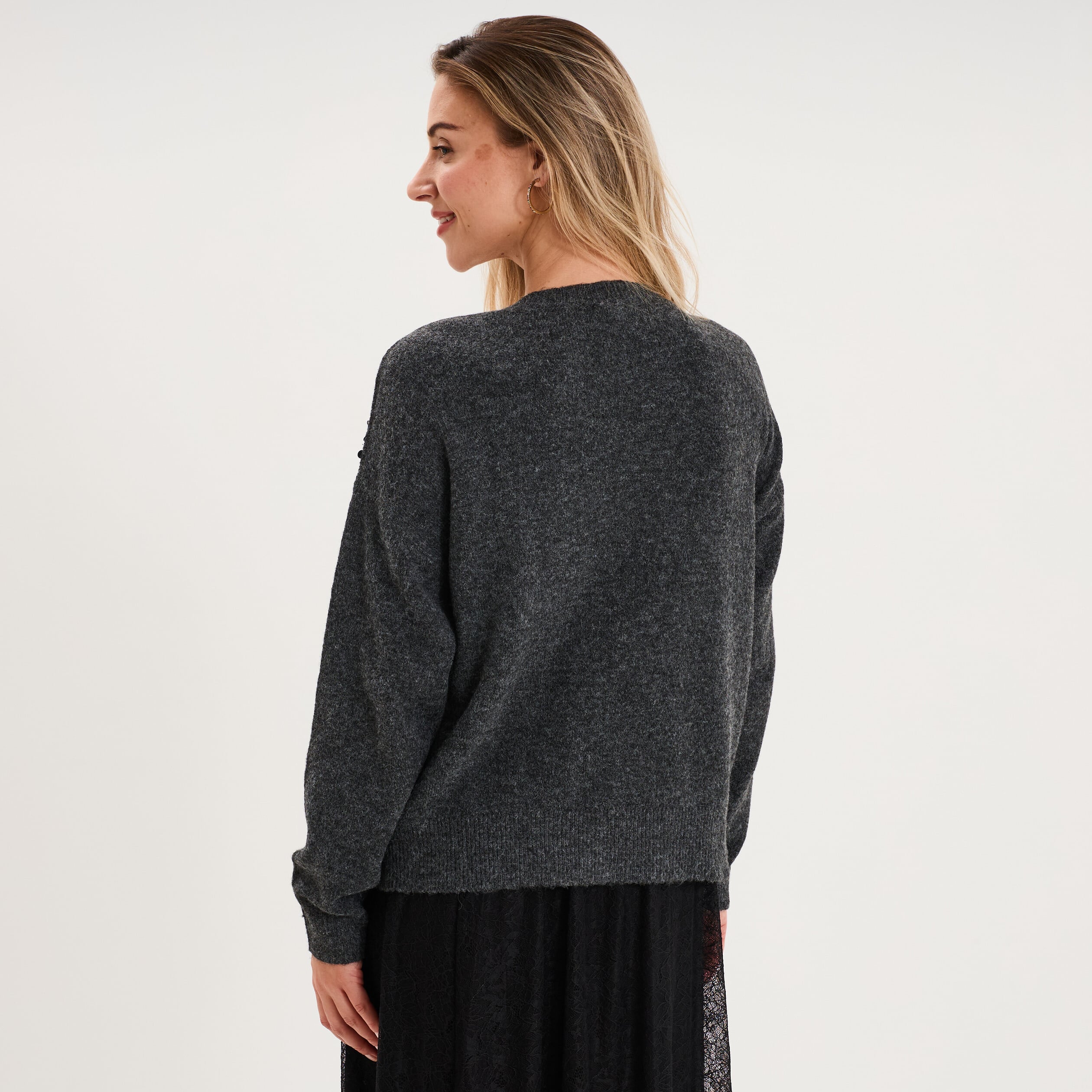 Pull &agrave; paillettes gris fonc&eacute; femme