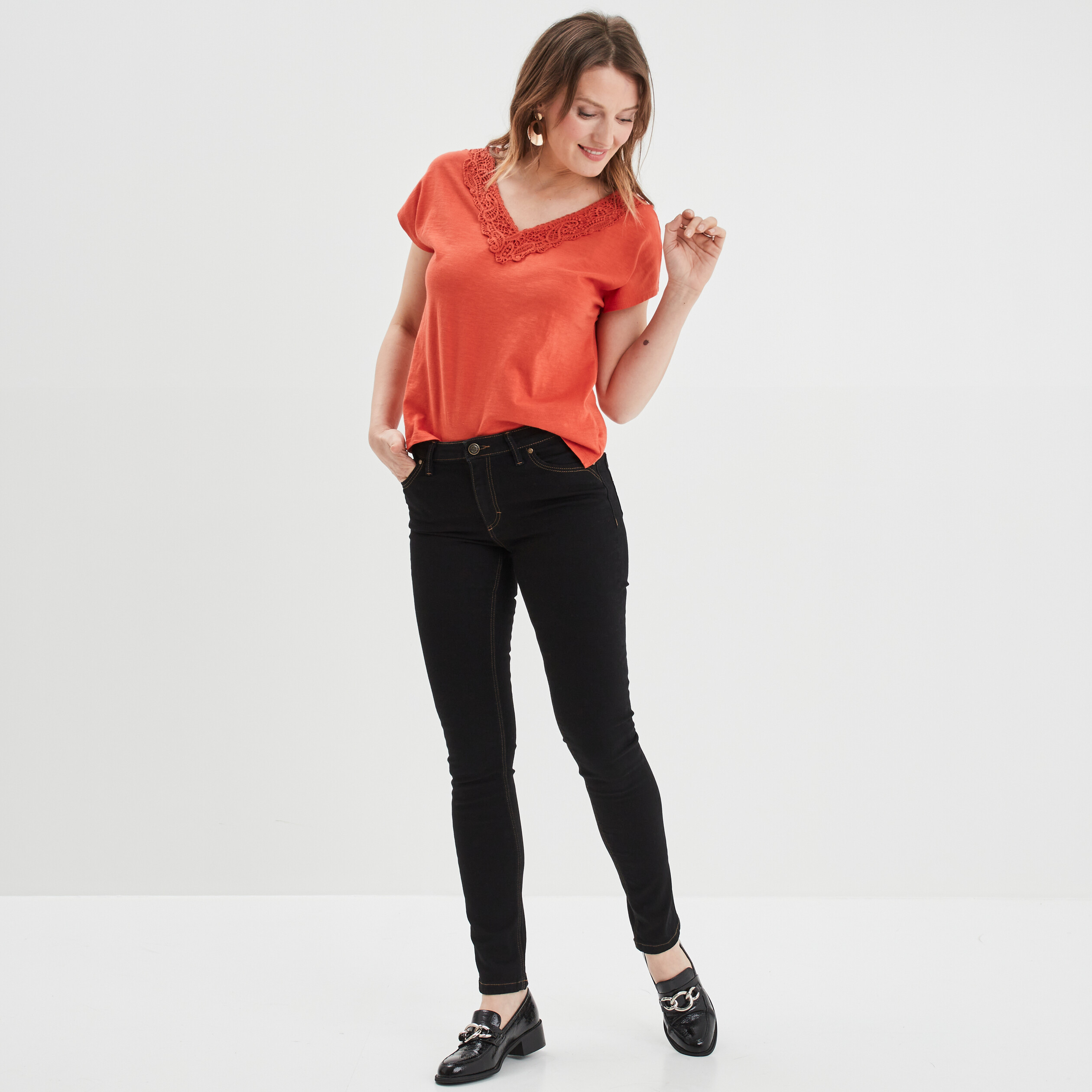 t shirt col v macrame manches courtes orange fonce femme T-shirt col V macramé manches courtes orange foncé femme